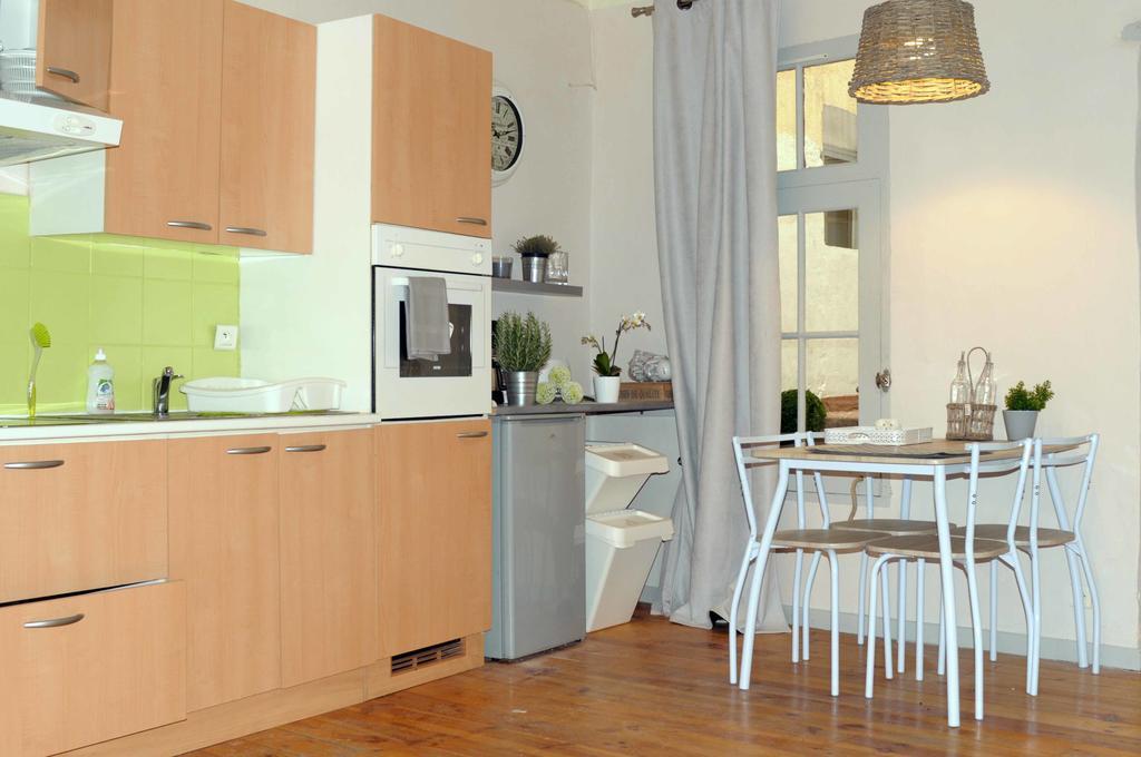 Ferienwohnung Lou Magnan LʼIsle-sur-la-Sorgue Zimmer foto